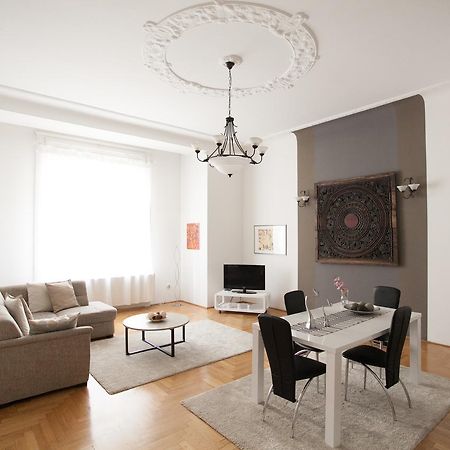 Royal Center Apartment بودابست المظهر الخارجي الصورة