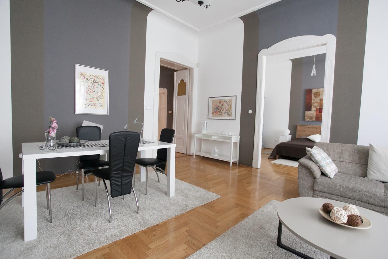 Royal Center Apartment بودابست المظهر الخارجي الصورة