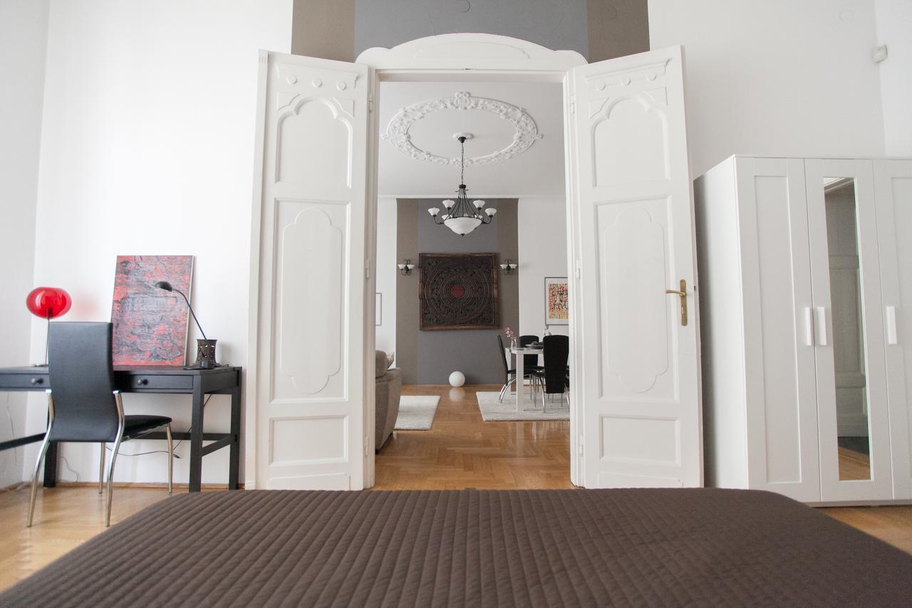 Royal Center Apartment بودابست المظهر الخارجي الصورة